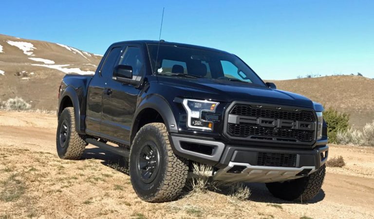 Ford Raptor Super Duty - American Trucks Camperagent RV Centre