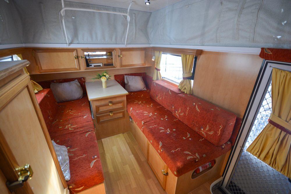 2006 GOLDSTREAM MINI RV #UC460 - Image 9