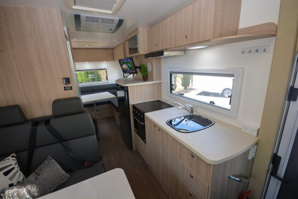 2021 WINNEBAGO BYRON #UM550 - Image 19